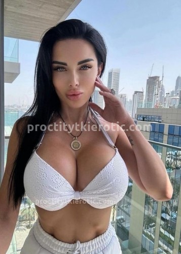 Карина, Г. Тихвин