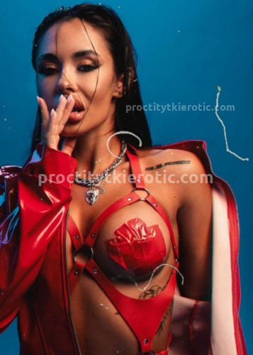 Кира, Г. Тихвин